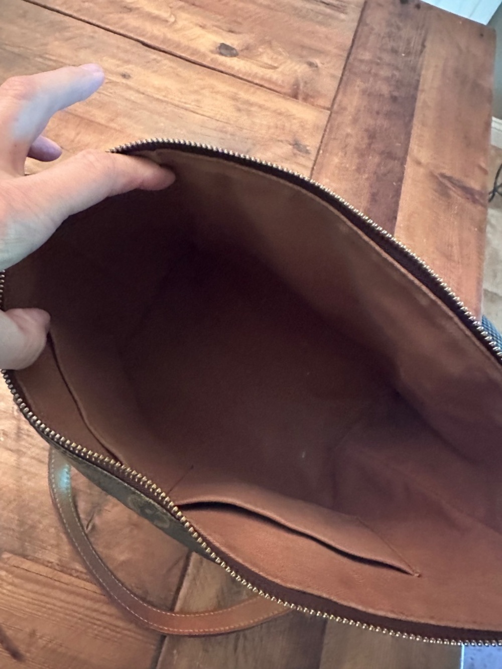 Louis Vuitton Totally PM monogram bag - Picture 3 of 6